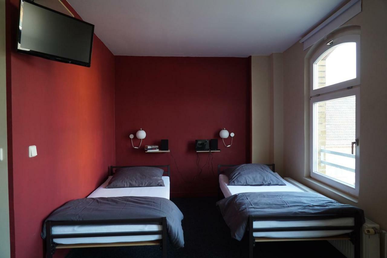 Klassmo Kulturcafe&Gaestehaus Mit Kulturwerkstatt Luckenwalde Extérieur photo